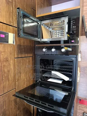 Quality Electric and Gas Built in Oven and Microwave