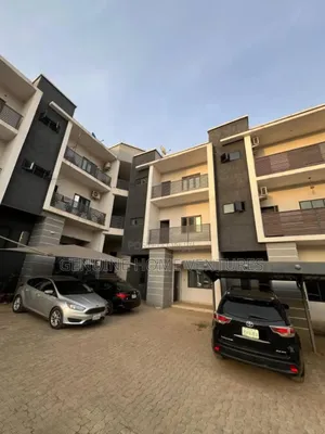 4bdrm Apartment in Gwarinpa, Life Camp for sale