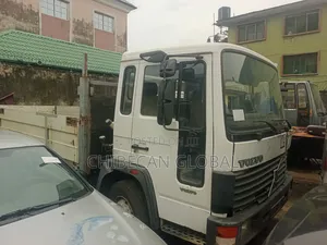 Volvo Fl6 Pick-Up Truck (Foreign Used)