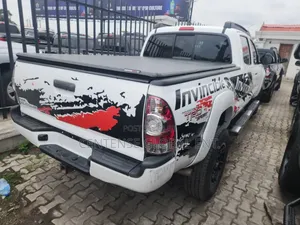 Toyota Tacoma 2015 White