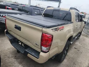 Toyota Tacoma TRD Sport 2017 Beige