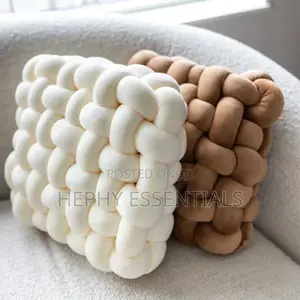 High-Quality Knotted Sofa Throw Pillow