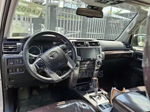 Toyota 4-Runner 2022 White