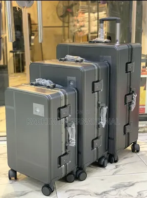 By Set of 3 Best High Quality Luggage Box
