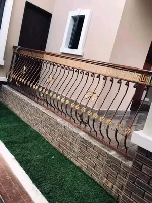 Foreign Pregnant Woman Handrail Design With Wrought Iron