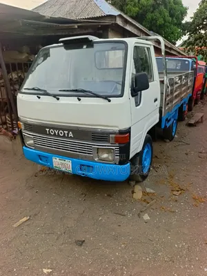 Nigeria Used Toyota Dyna Normal Hands