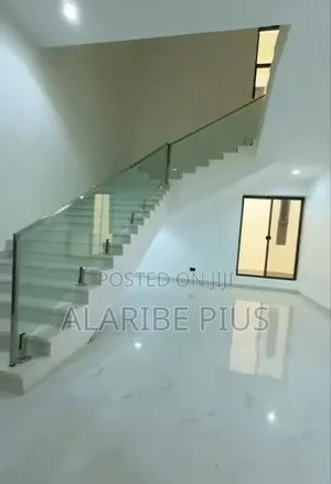 10bdrm Mansion in Self Compound, Asokoro for rent