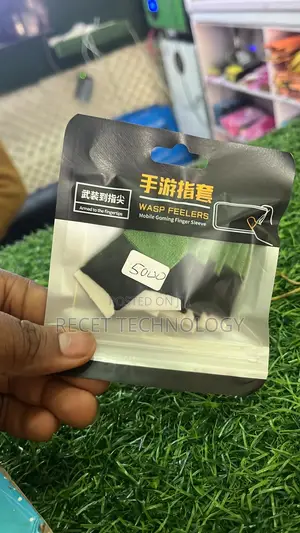 Gaming Sleeves 10 Pairs