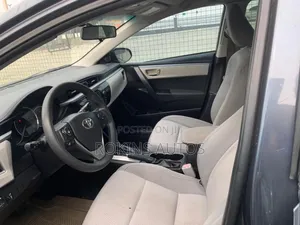 Toyota Corolla LE 4dr Sedan (1.8L 4cyl CVT) 2015 Gray