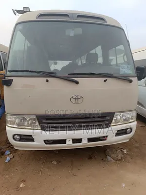 Toyota Coaster 2017 Beige
