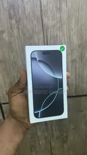 New Apple iPhone 16 Pro Max 256 GB Silver
