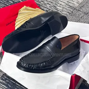 Salvatore Ferragamo Embossed-Gancio Loafers. 
Size: 40-46.