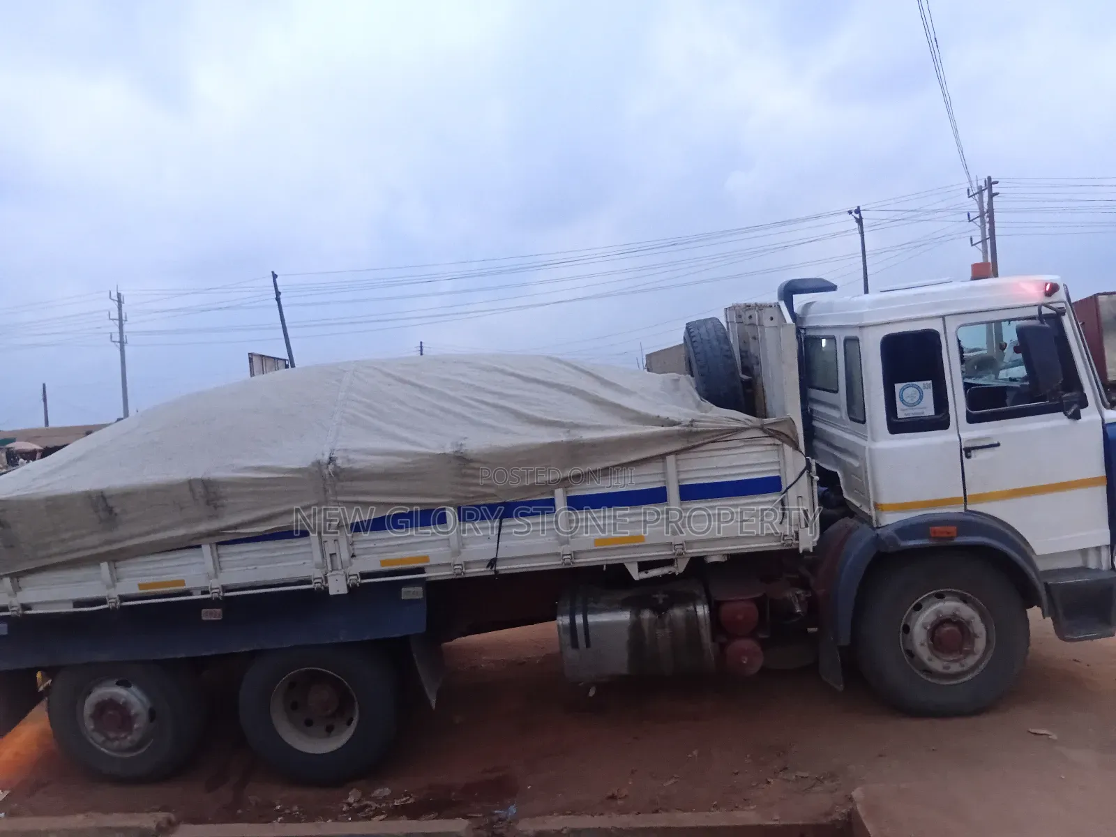 Granite 30tons and Sharp Sand