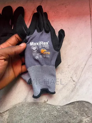 Maxi Flex Ultimate Hand Gloves