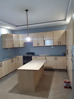Fully Furnished Kitchen Cabinets