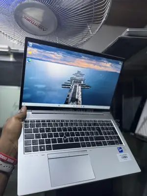 Laptop HP EliteBook 850 G8 16GB Intel Core i5 SSD 256GB