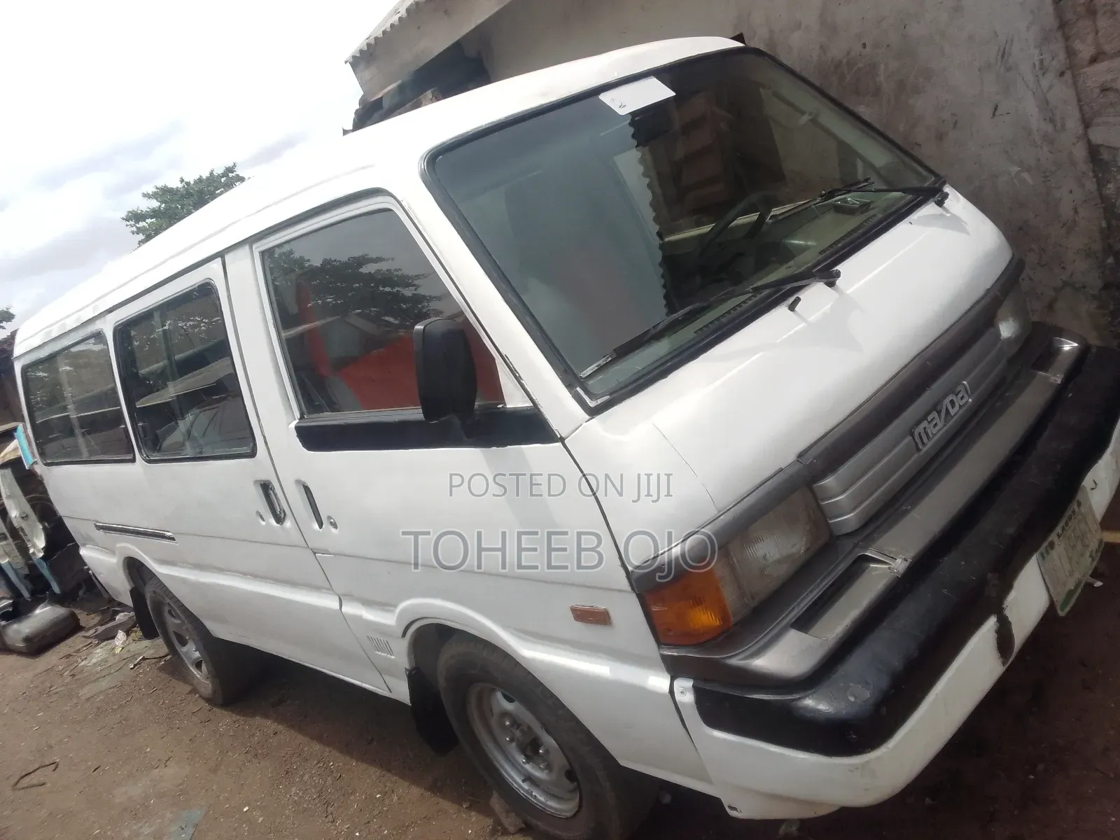 Mazda E2000 1988 White