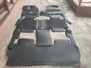 Toyota Sienna 2005-2010 Double Layer Customized Black Tile Floor Mat