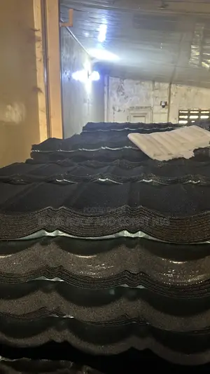 Plain Black Bond Step Tiles
