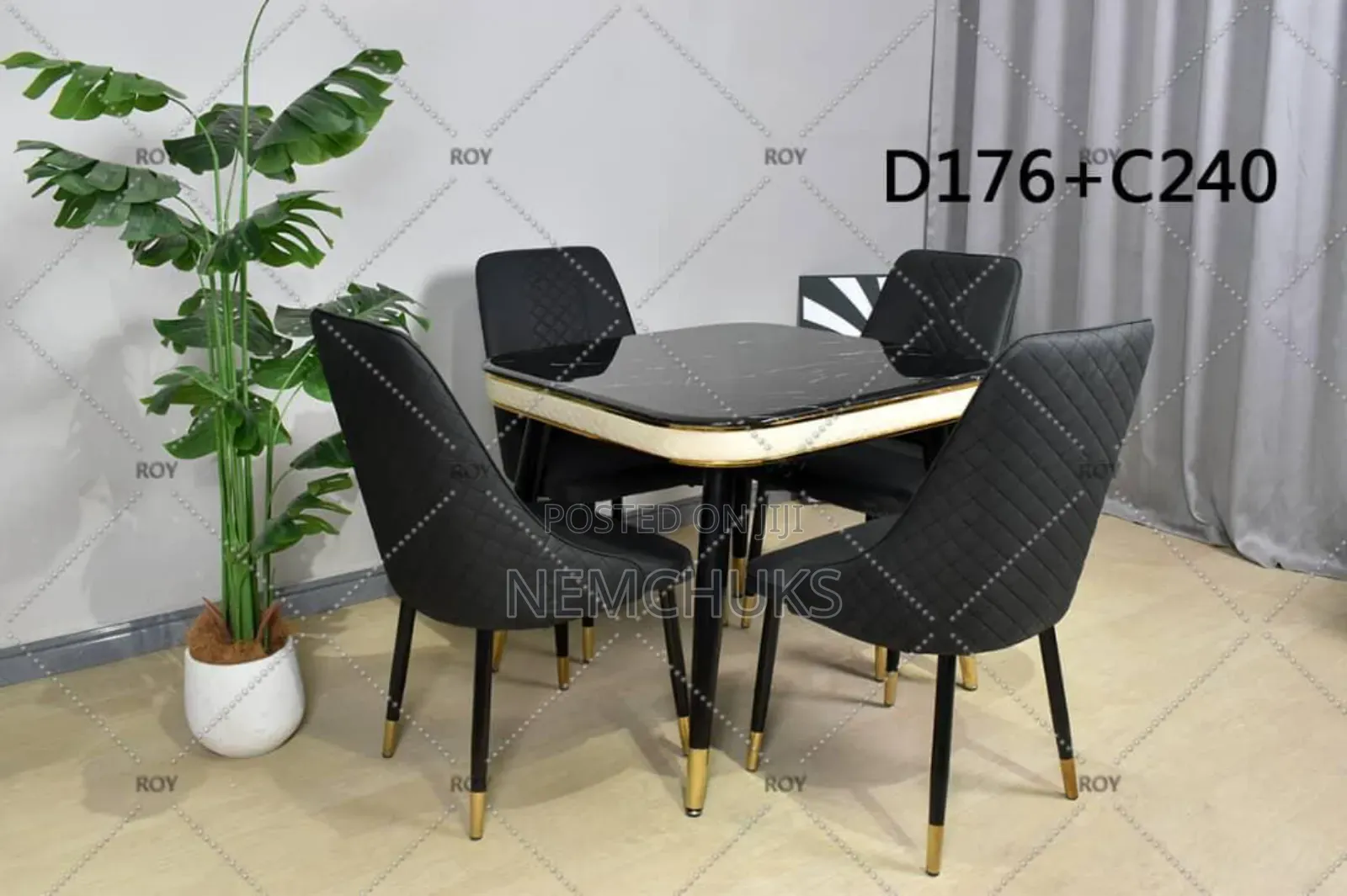 Luxurious 4 Seater Marble Dining Set