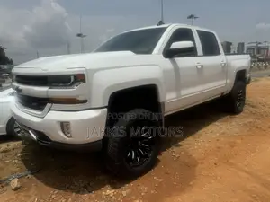 Chevrolet Silverado 2020 White