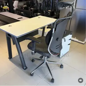 Amazing Office Table and Chair