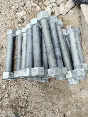 2.1/2 X 520 Stud Bolt And Nut