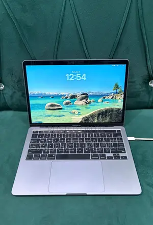 Laptop Apple MacBook Pro 2020 16GB Intel Core i7 SSD 1T