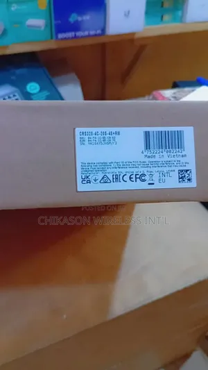 Mikrotik CRS 328-4c-20s-4s+Rm