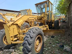 12 G Grader