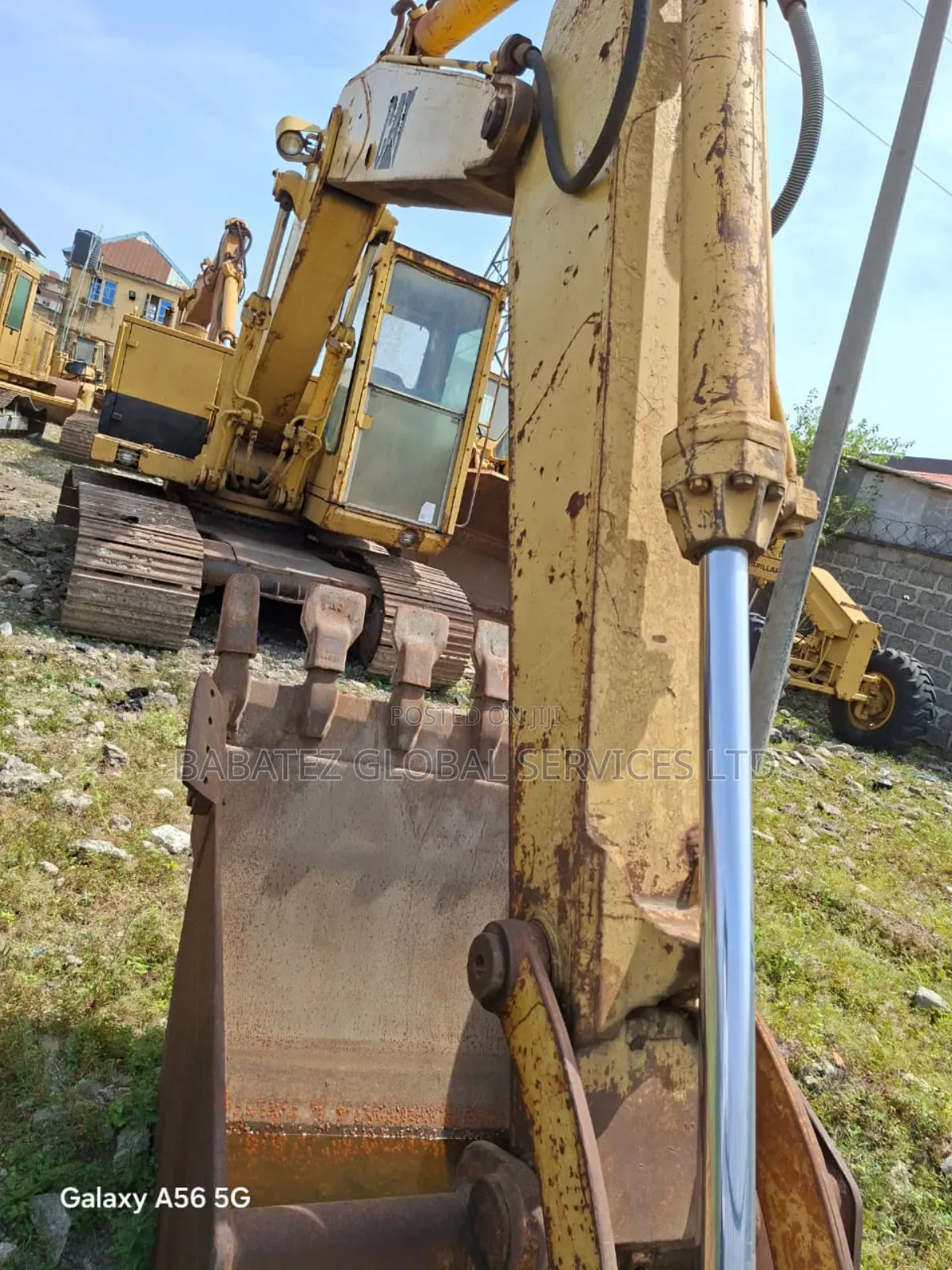 215 Escavator