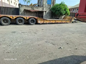 Front Loader Lowbed
