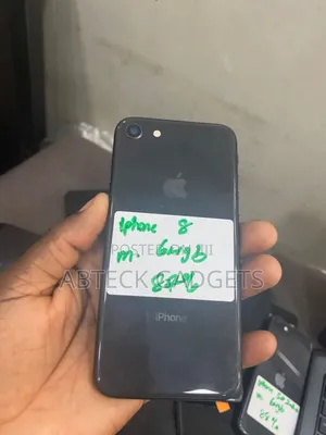 Apple iPhone 8 64 GB Gray