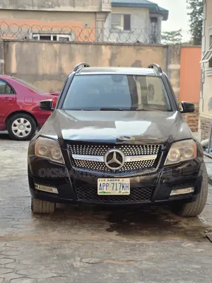 Mercedes-Benz GLK-Class 350 2010 Black