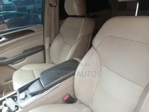 Mercedes-Benz M Class ML350 4MATIC 4dr SUV AWD (3.5L 6cyl 7A) 2014