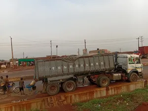 30tons of Granite and Sharp Sand