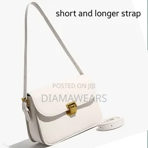 Ladies Unique Quality Leather Hand Bag