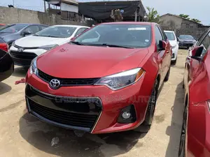 Toyota Corolla LE Premium 4dr Sedan (1.8L 4cyl CVT) 2015 Red