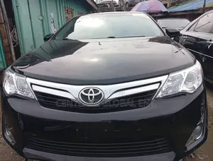 Toyota Camry XLE 4dr Sedan (2.5L 4cyl 6A) 2014 Black