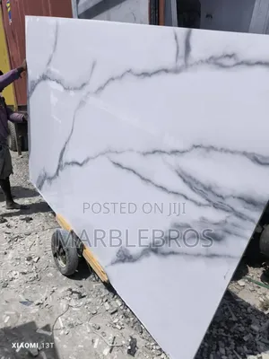 Quality Quartz Stones for Countertops Finishing