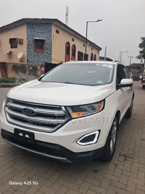 Ford Edge Titanium 4dr SUV (2.0L 4cyl Turbo 6A) 2015 White
