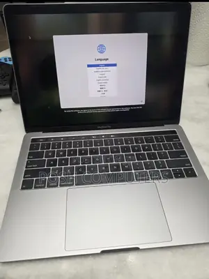 Laptop Apple MacBook Pro 2019 16GB Intel Core i7 SSD 256GB