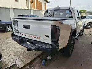 Toyota Tacoma TRD Sport 2021 White