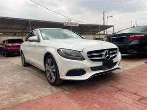 Mercedes-Benz C300 Luxury 4Matic Sedan AWD (2.0L 4cyl 7A) 2016 White
