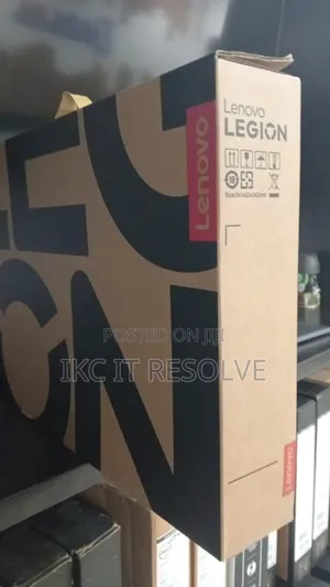 New Laptop Lenovo Lrgion 7i 64GB Intel Core Ultra 9 SSD 2T