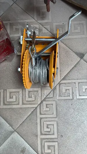 2500lb Cable Winch