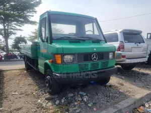 Mercedes Benz 410d Mini Pickup Truck [6tires]