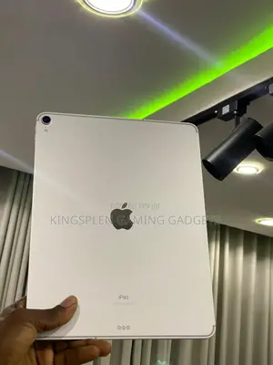 Apple iPad Air 128 GB Silver
