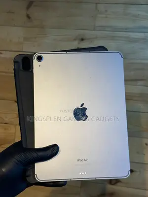 Apple iPad Air 128 GB Silver