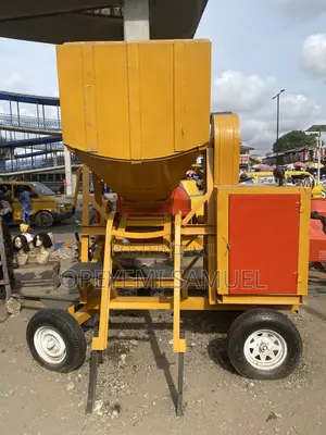 Concrete Mixer With Hoist